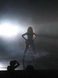 Beyonce first pose @BELL CENTER, MONTREAL, CANADA